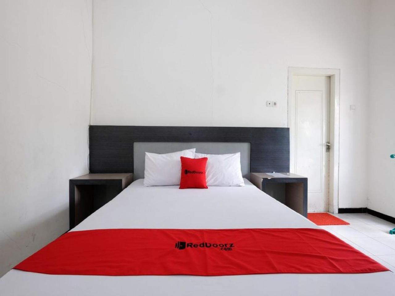 เรดดอร์ซ เนียร์ โมโรมอลล์ ปูร์โวเกอร์โต Hotel ปูร์โวเคอร์โต ภายนอก รูปภาพ